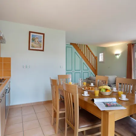 Apartahotel Vacancéole - Les Bastides De Fayence Tourrettes