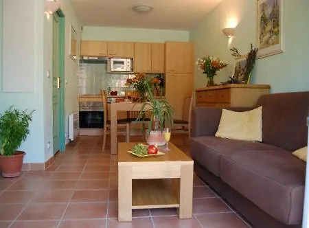 Vacancéole - Les Bastides De Fayence Apartahotel Tourrettes